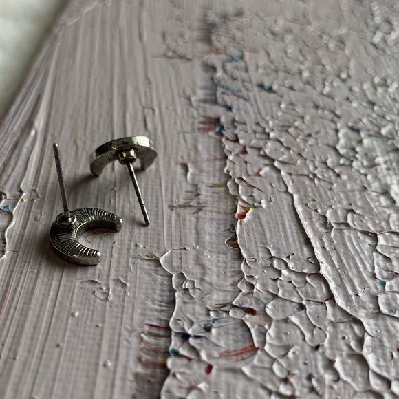 5⭐️Last Set! Boho Silver + Marcasite Crescent Stud - Picture 6 of 7